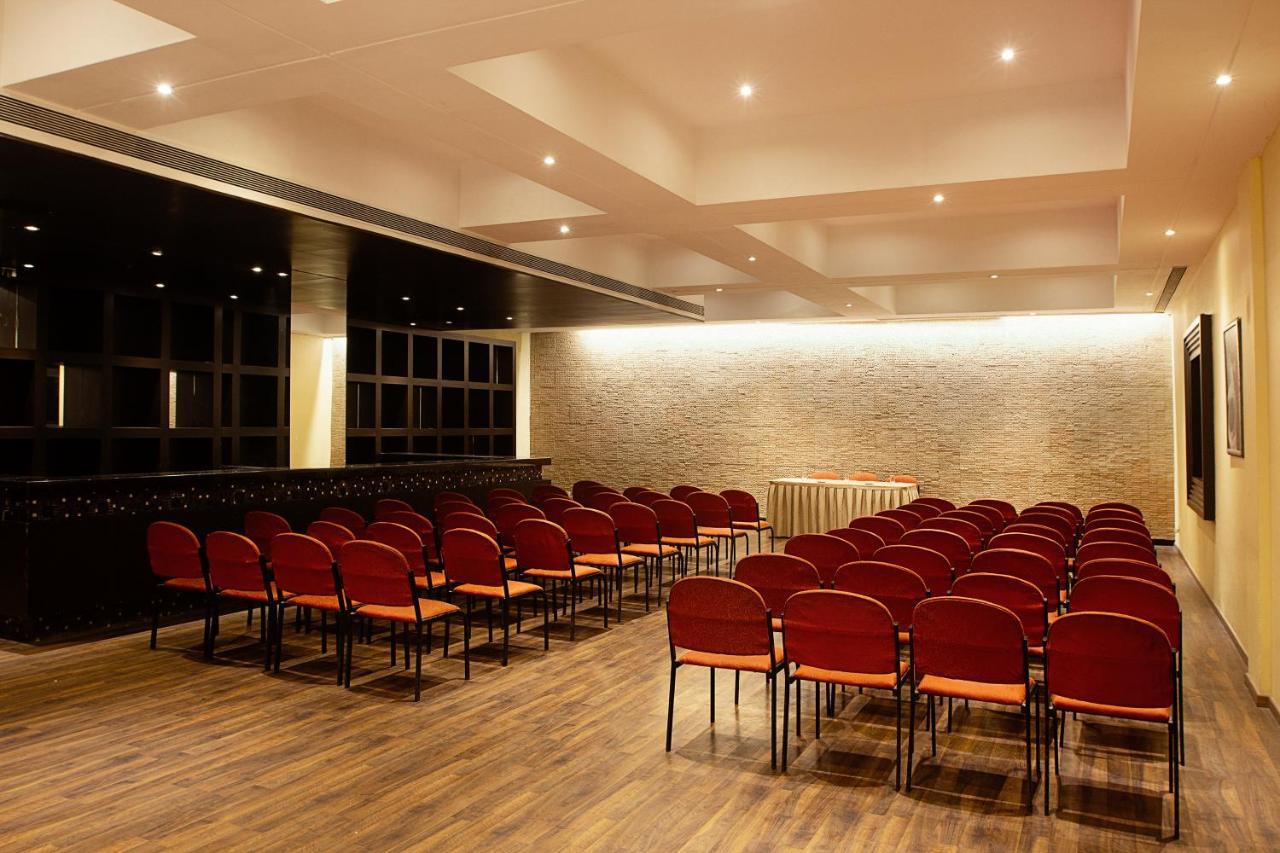 The Classique Club Mumbai Ngoại thất bức ảnh